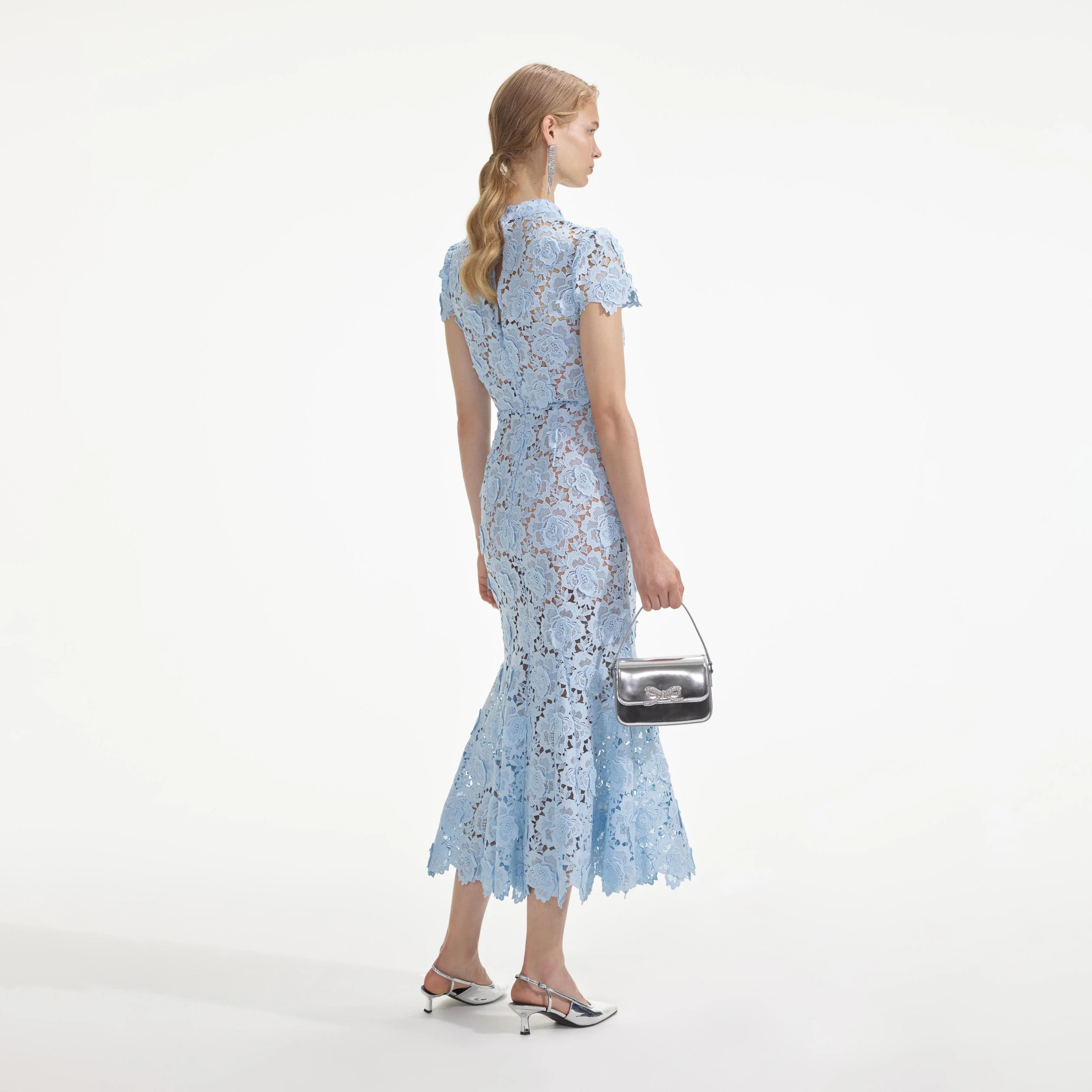 Blue Flower Lace Midi Dress - Image 3