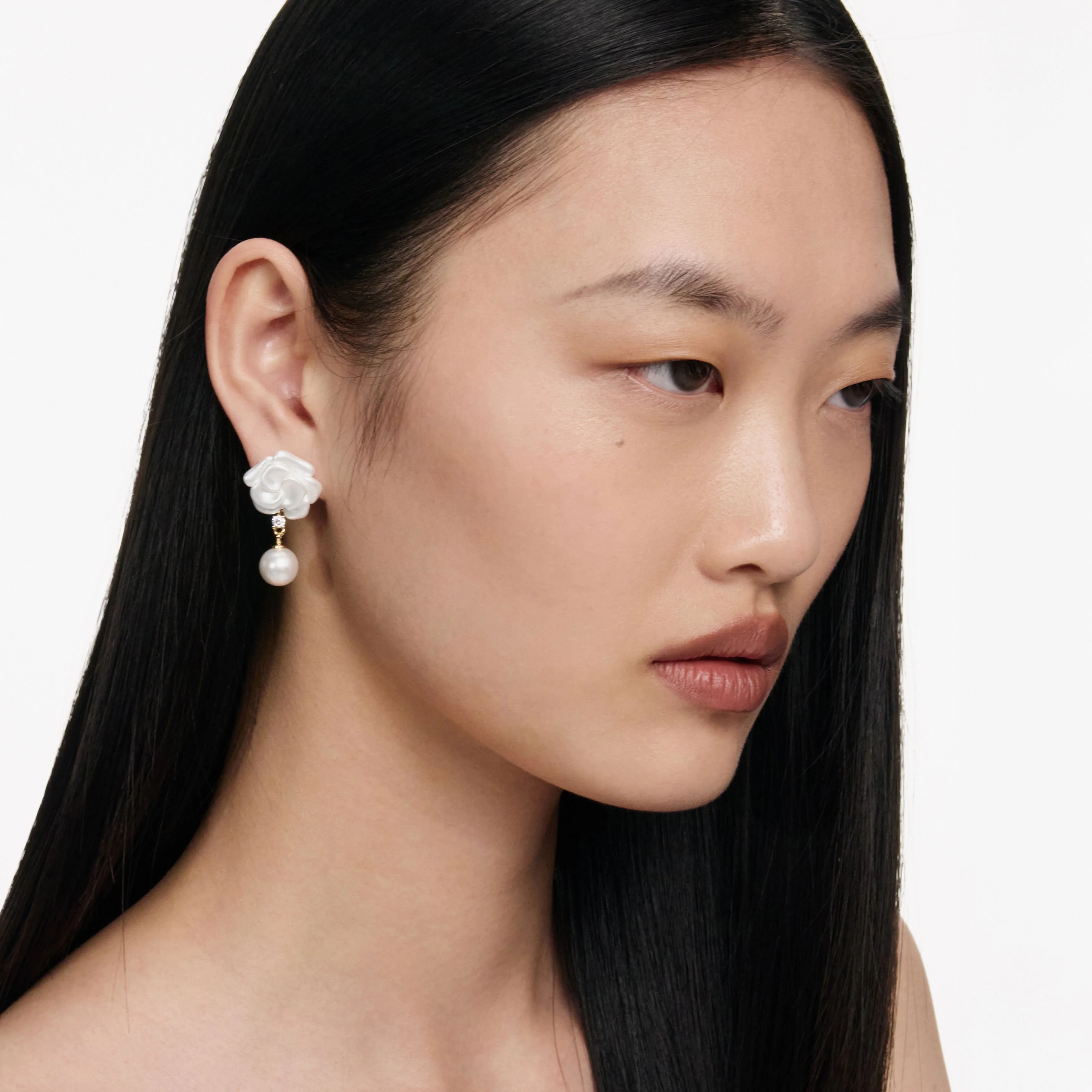 Pearl Flower Earrings - Image 4